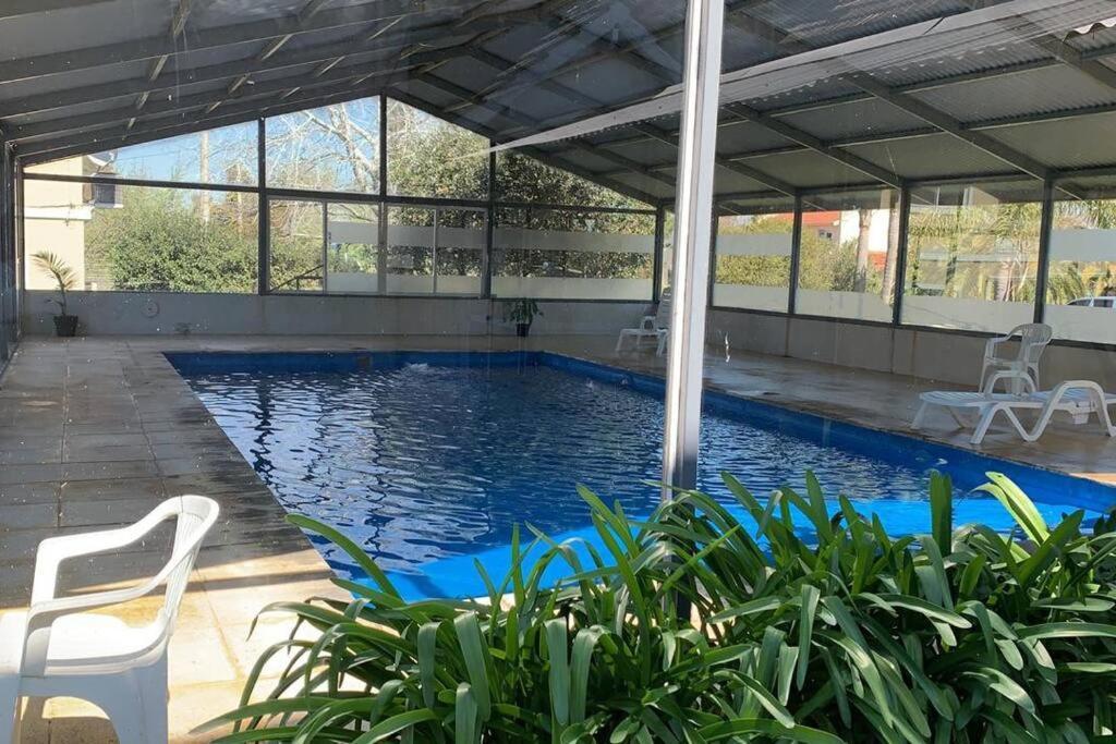 Dormi En Country Boca Raton Monoambiente Con Pileta Gym Tenis Golf Paddle *