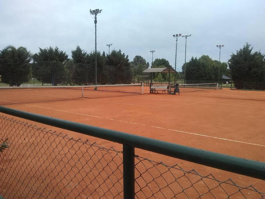 Dormi En Country Boca Raton Monoambiente Con Pileta Gym Tenis Golf Paddle